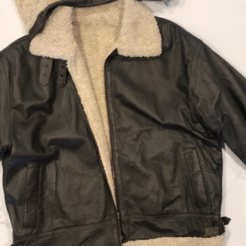 Wilson leather jacket fur lined men’s size large